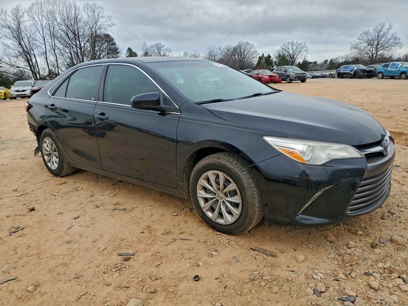 Фото 4 - TOYOTA CAMRY