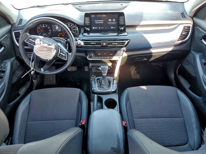 Фото 8 - KIA SELTOS