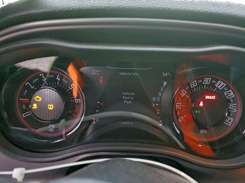 Фото 9 - DODGE CHALLENGER