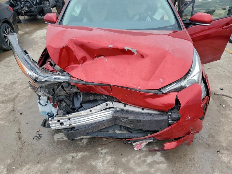 Фото 11 - TOYOTA PRIUS