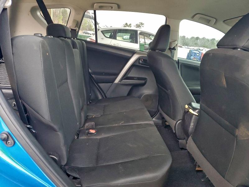 Фото 11 - TOYOTA RAV4