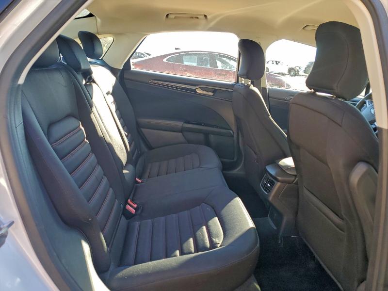 Фото 10 - FORD FUSION