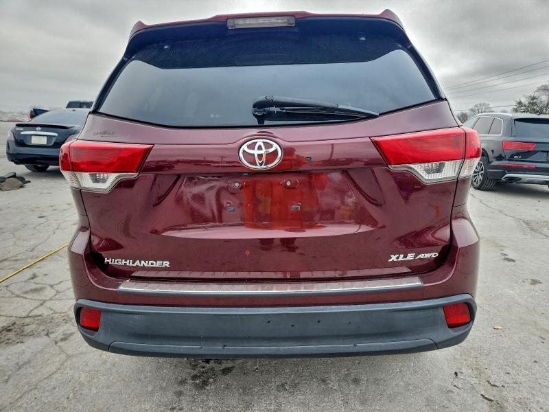 Фото 6 - TOYOTA HIGHLANDER
