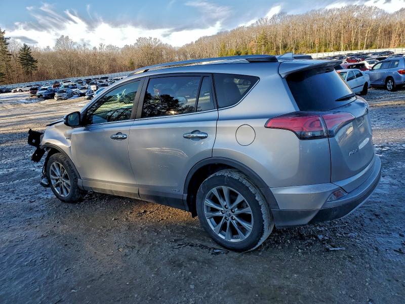 Фото 2 - TOYOTA RAV4