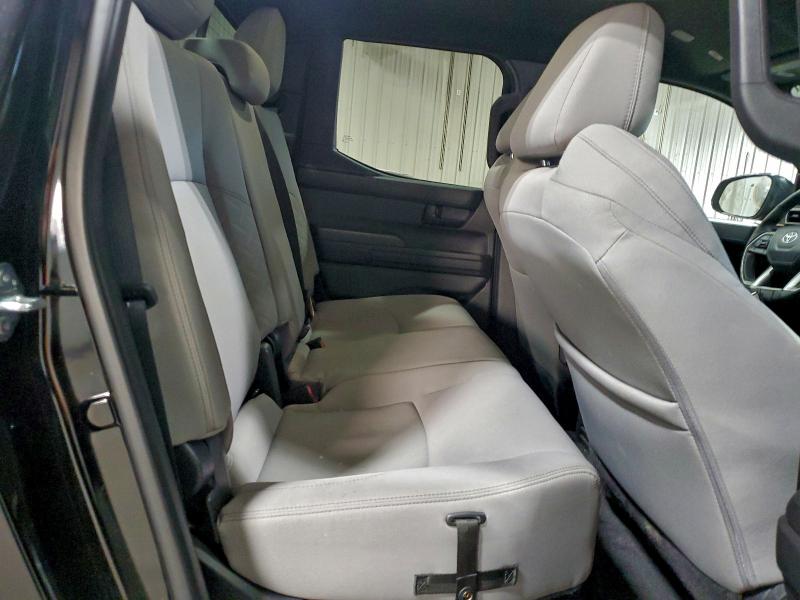 Фото 10 - TOYOTA TACOMA