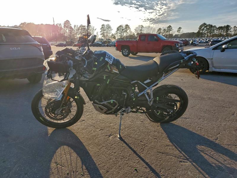 TRIUMPH TIGER 900 2025