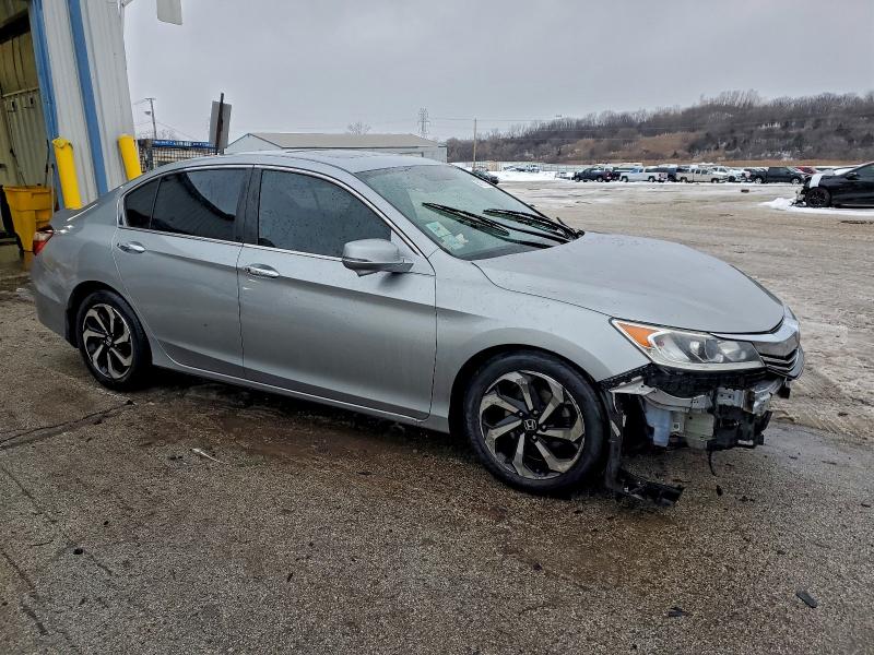 Фото 4 - HONDA ACCORD