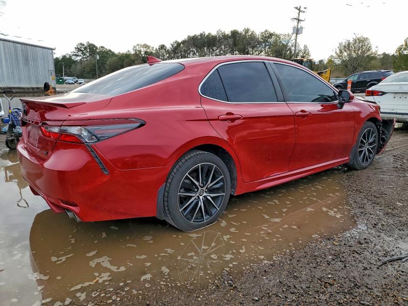 Фото 3 - TOYOTA CAMRY