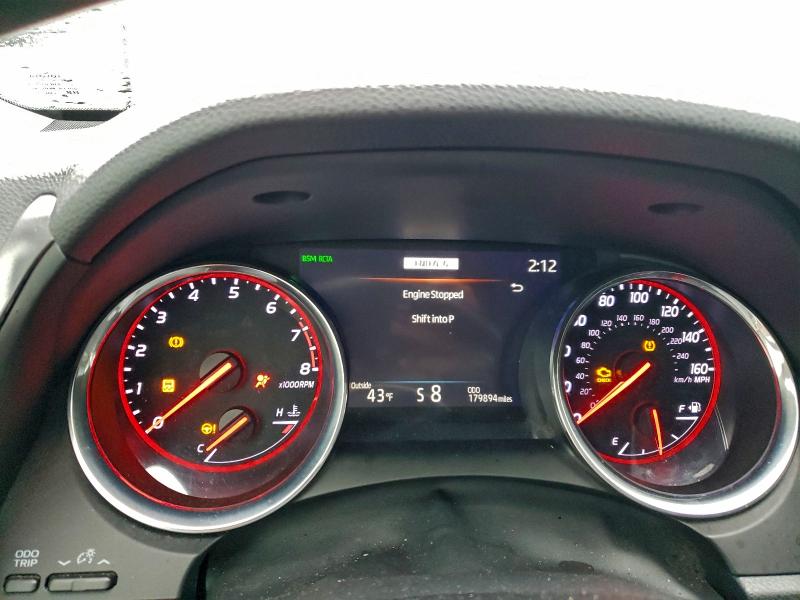 Фото 9 - TOYOTA CAMRY