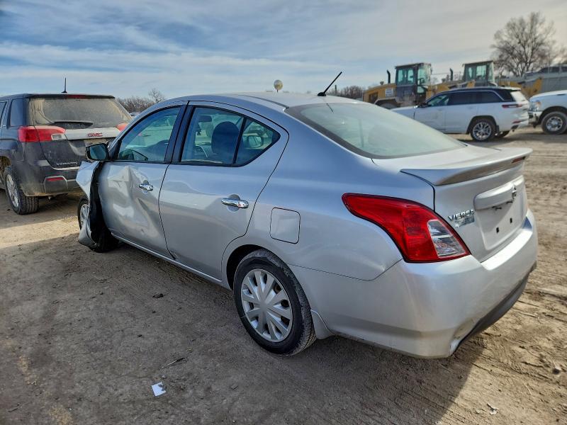 Фото 2 - NISSAN VERSA