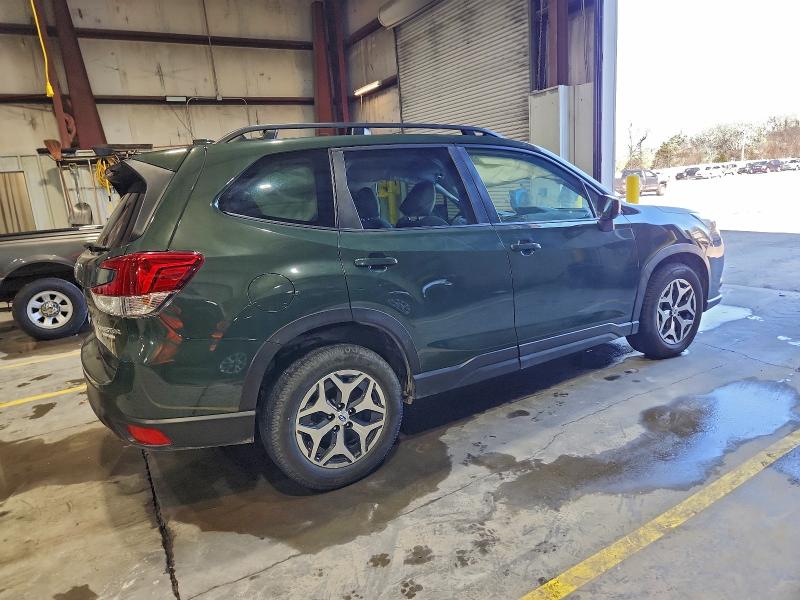 Фото 3 - SUBARU FORESTER