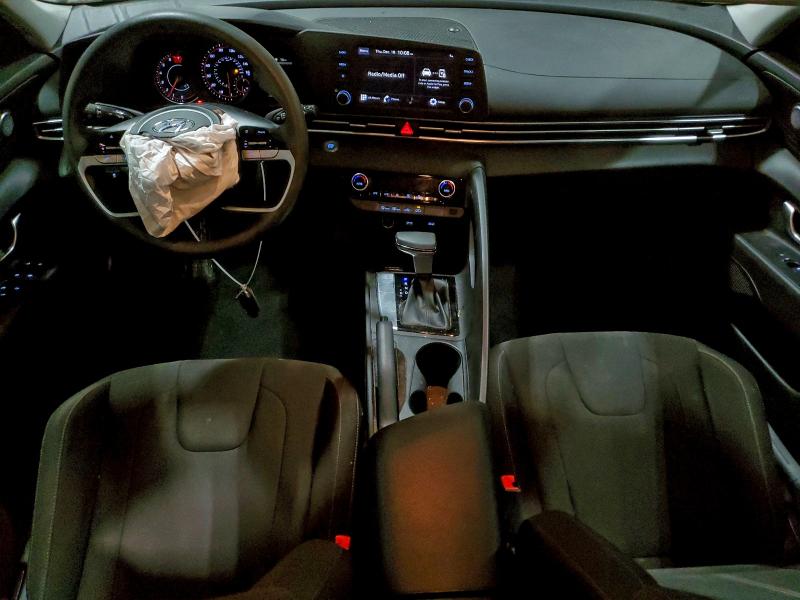 Фото 8 - HYUNDAI ELANTRA