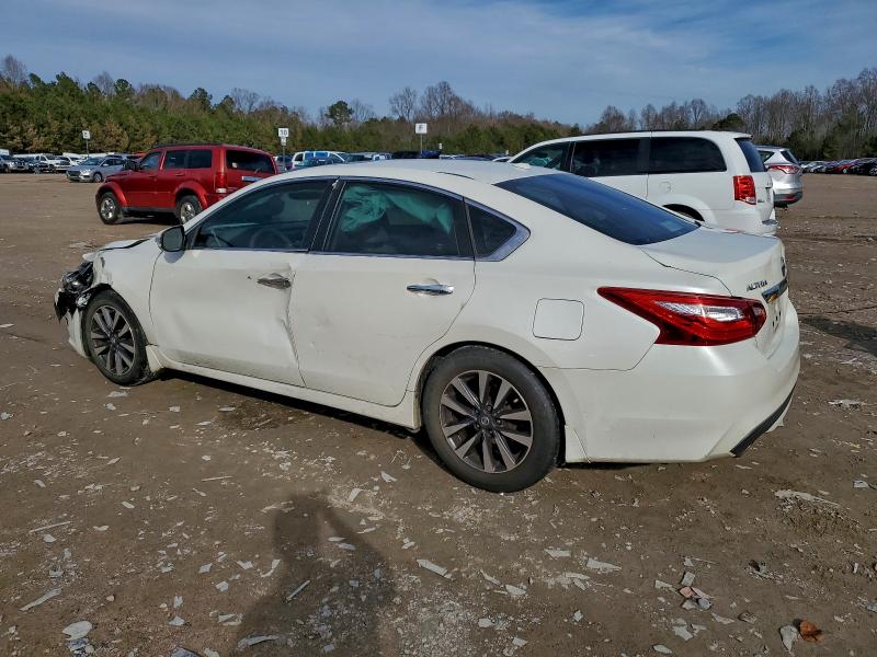 Фото 2 - NISSAN ALTIMA