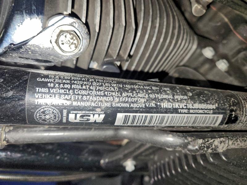 HARLEY-DAVIDSON FL 2018