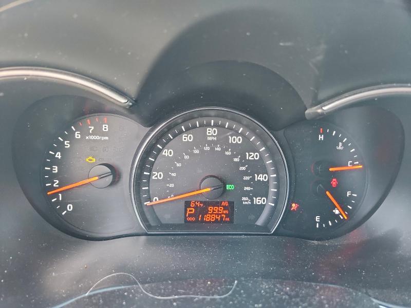 Фото 9 - KIA SORENTO