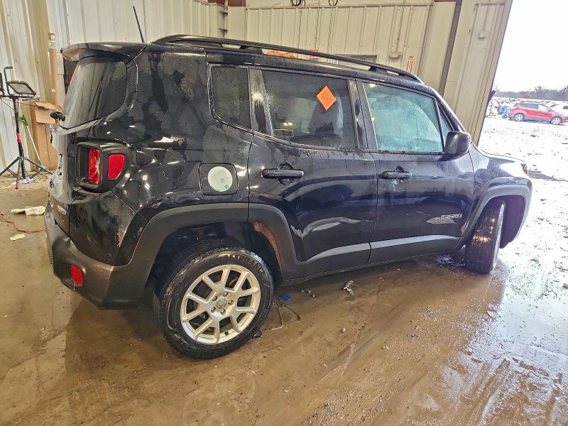 Фото 3 - JEEP RENEGADE