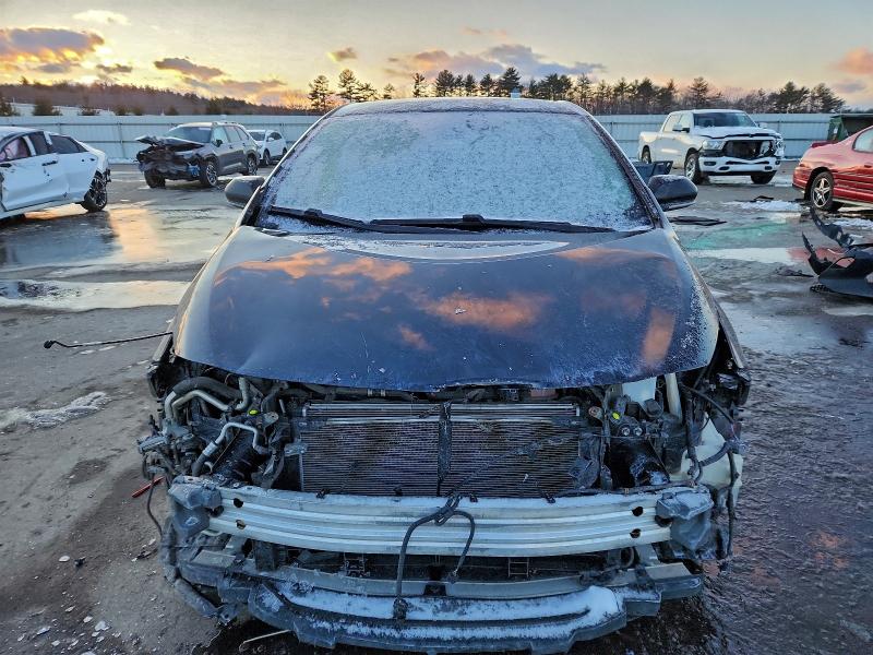 Фото 5 - TOYOTA PRIUS