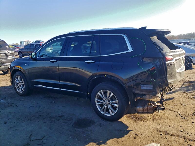 Фото 2 - CADILLAC XT6