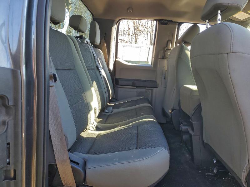 Фото 10 - FORD F-150