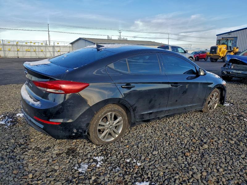 Фото 3 - HYUNDAI ELANTRA