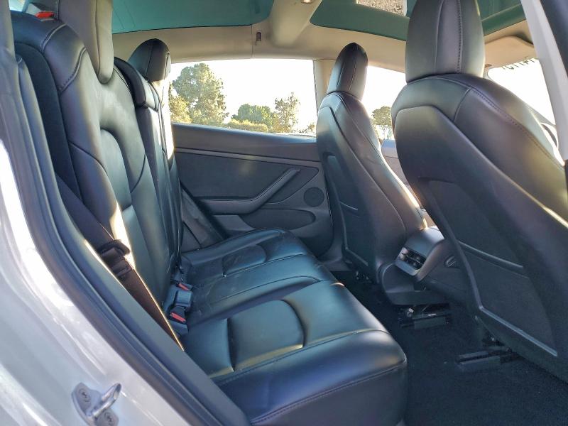 Фото 10 - TESLA MODEL 3