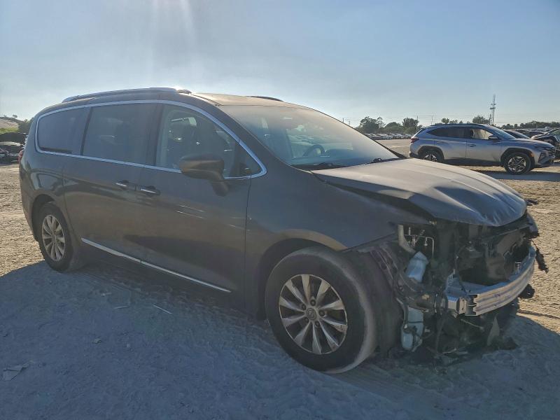 Фото 4 - CHRYSLER PACIFICA