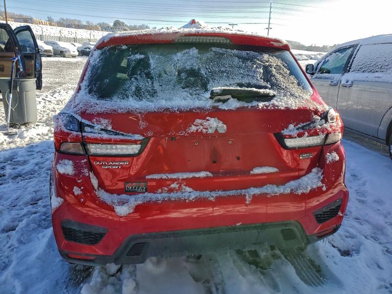 Фото 6 - MITSUBISHI OUTLANDER