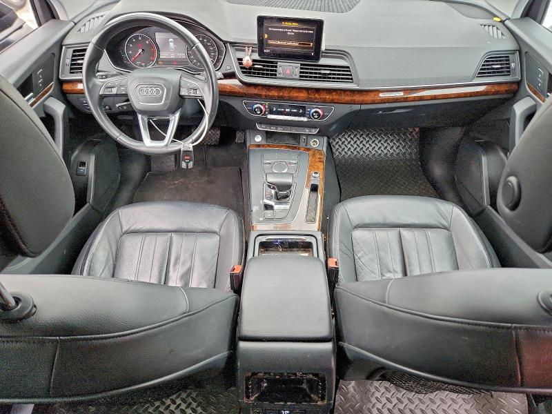 Фото 8 - AUDI Q5