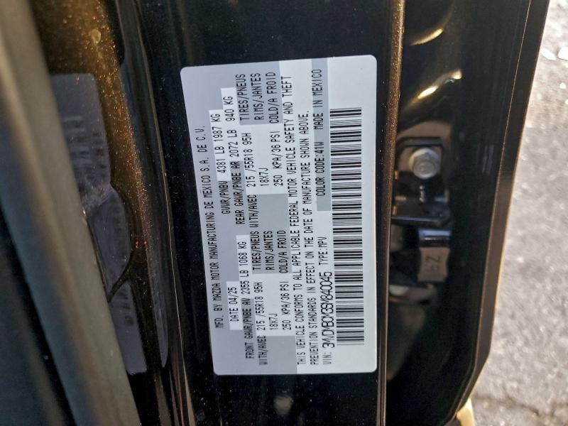 Фото 14 - MAZDA CX30