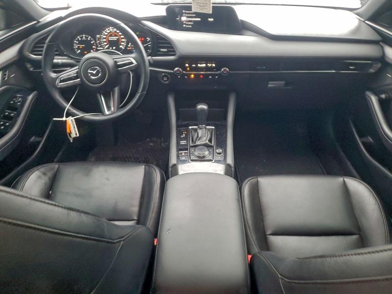 Фото 8 - MAZDA 3