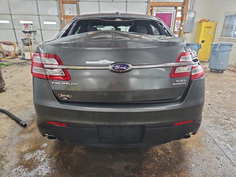 FORD TAURUS 2018 VIN 1FAHP2E85JG133263