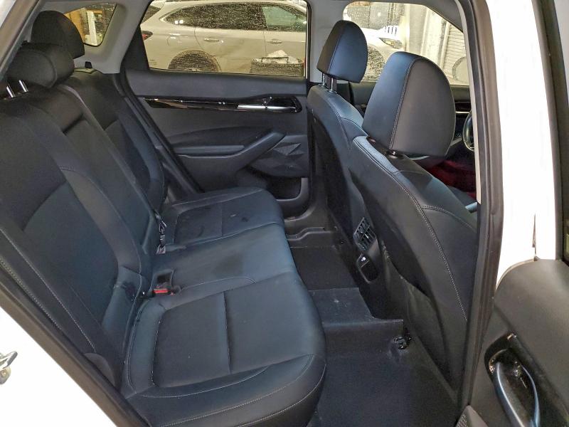 Фото 11 - KIA SELTOS