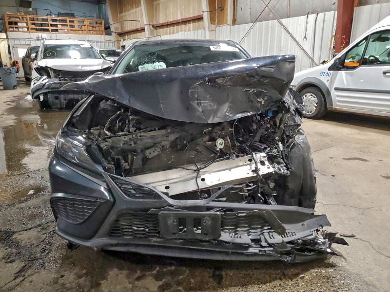 Фото 5 - TOYOTA CAMRY