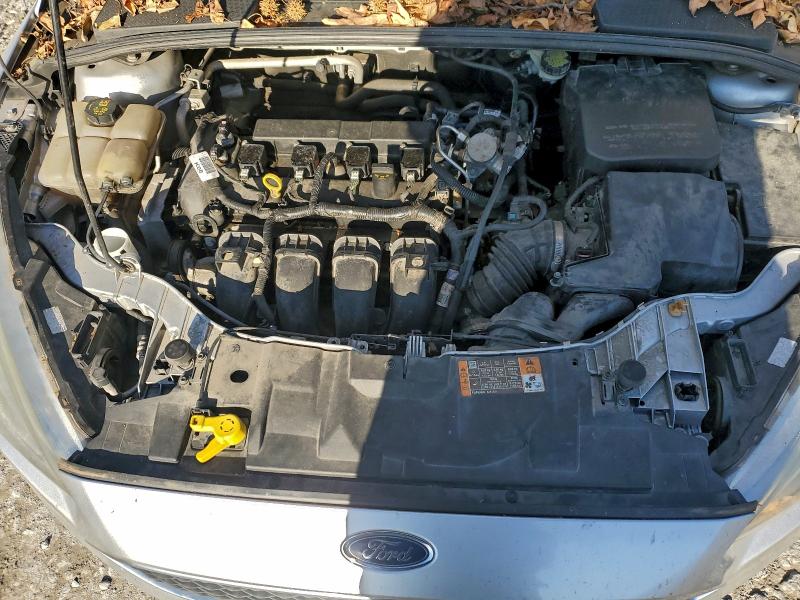 Фото 11 - FORD FOCUS