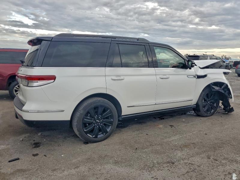 Фото 3 - LINCOLN NAVIGATOR