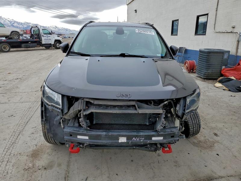 Фото 5 - JEEP COMPASS