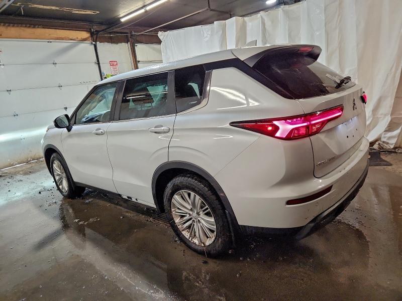 Фото 2 - MITSUBISHI OUTLANDER