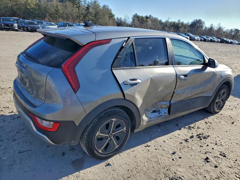 Фото 3 - KIA NIRO