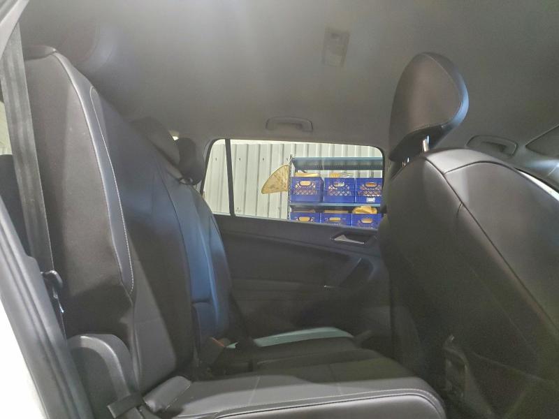 Фото 10 - VOLKSWAGEN TIGUAN