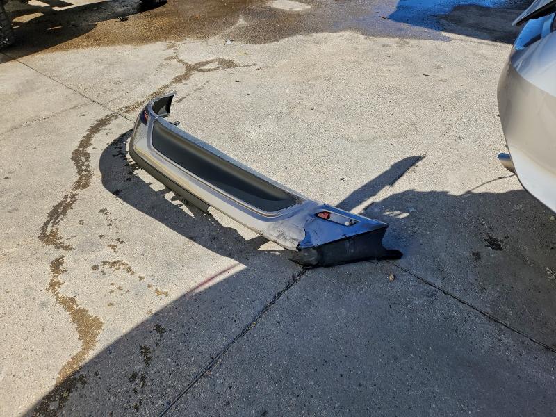 Фото 13 - LEXUS RX350