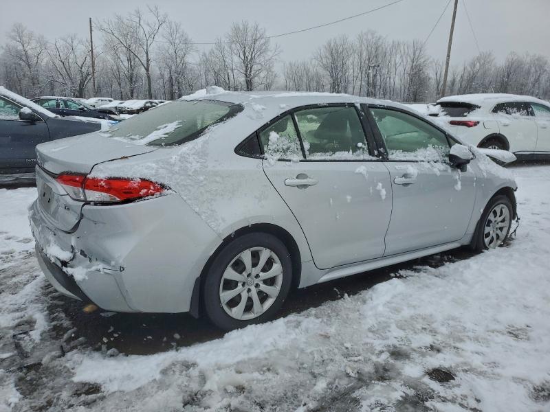 Фото 3 - TOYOTA COROLLA