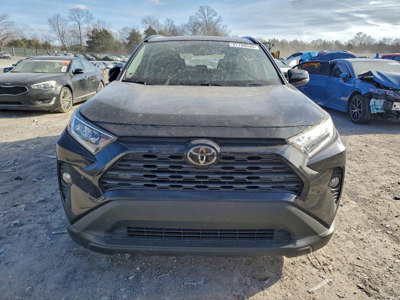 Фото 5 - TOYOTA RAV4