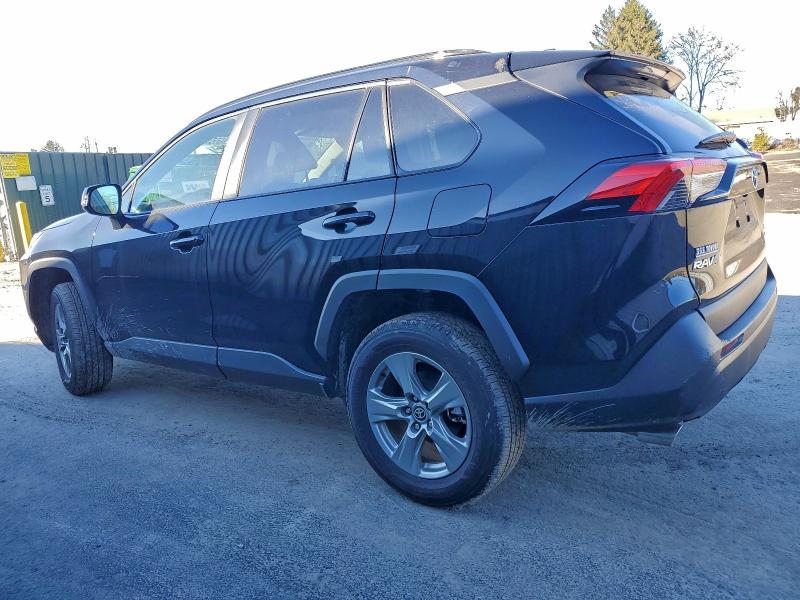 Фото 2 - TOYOTA RAV4