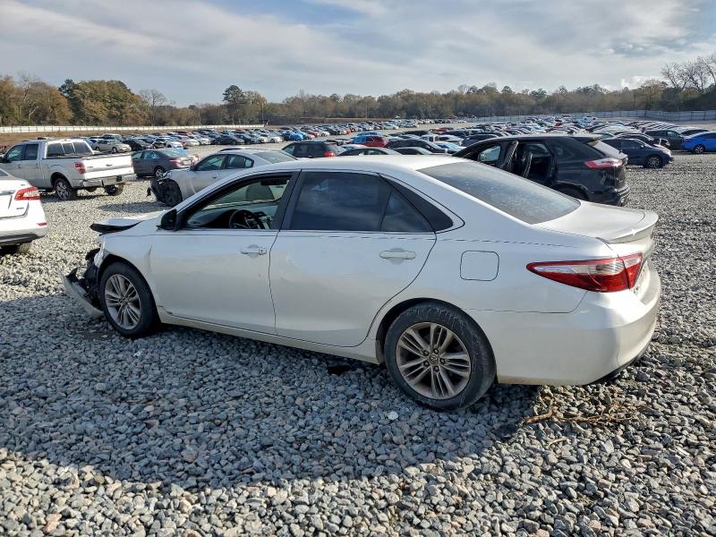 Фото 2 - TOYOTA CAMRY