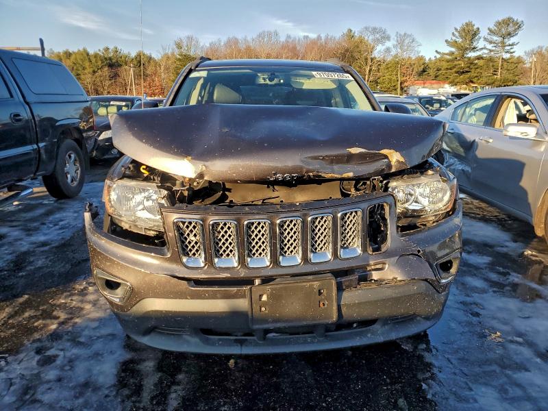 Фото 5 - JEEP COMPASS