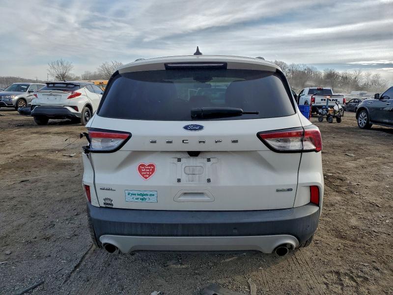 Фото 6 - FORD ESCAPE