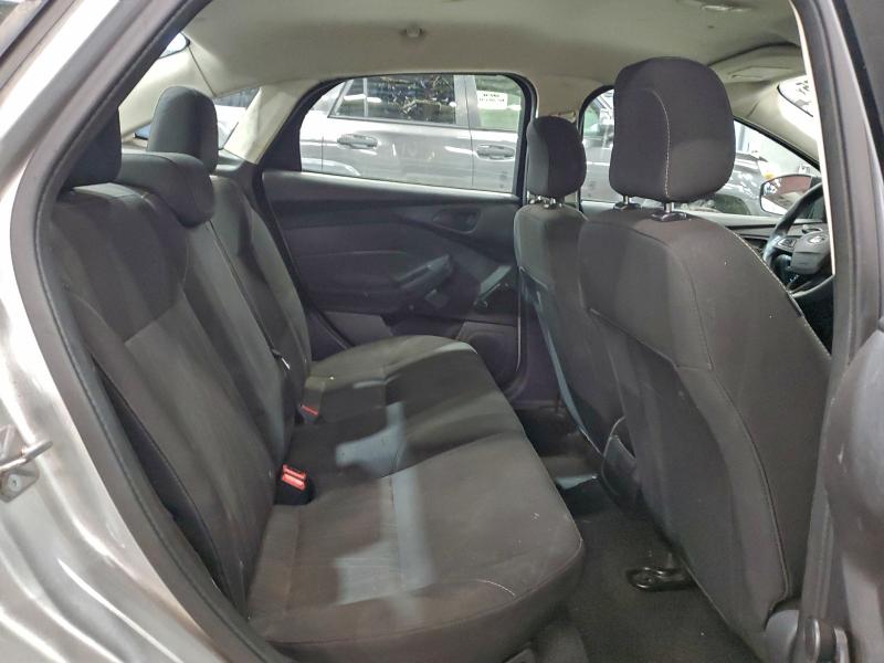 Фото 10 - FORD FOCUS