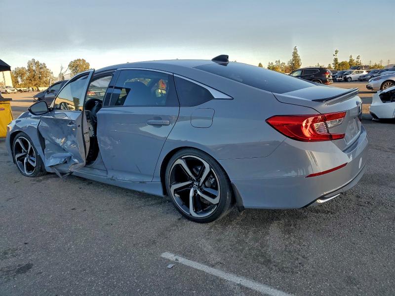 Фото 2 - HONDA ACCORD