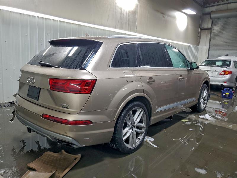 Фото 3 - AUDI Q7