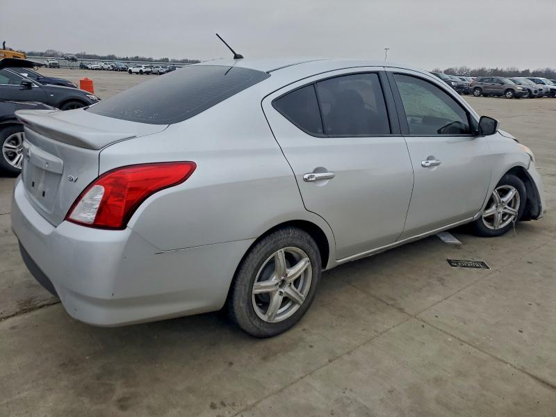 Фото 3 - NISSAN VERSA